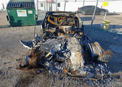 2012 Tesla Model S Signature z USA, uszkodzony, nr VIN 5YJSA1DNXCFS00178